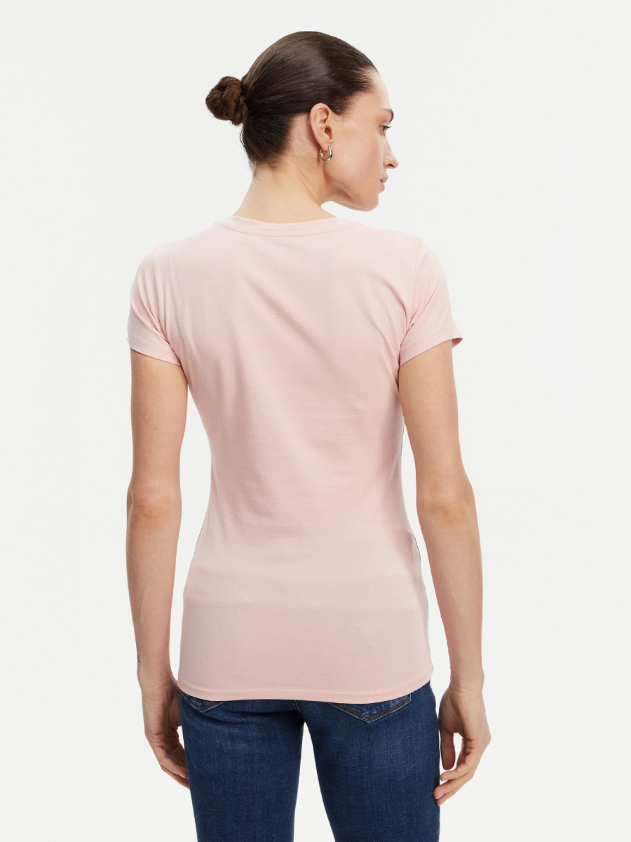 detail Guess dámské růžové tričko