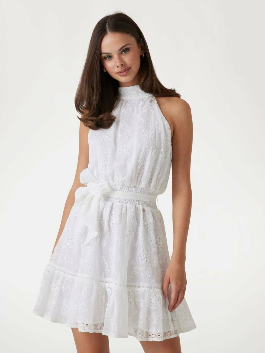 detail Guess dámské bílé šaty