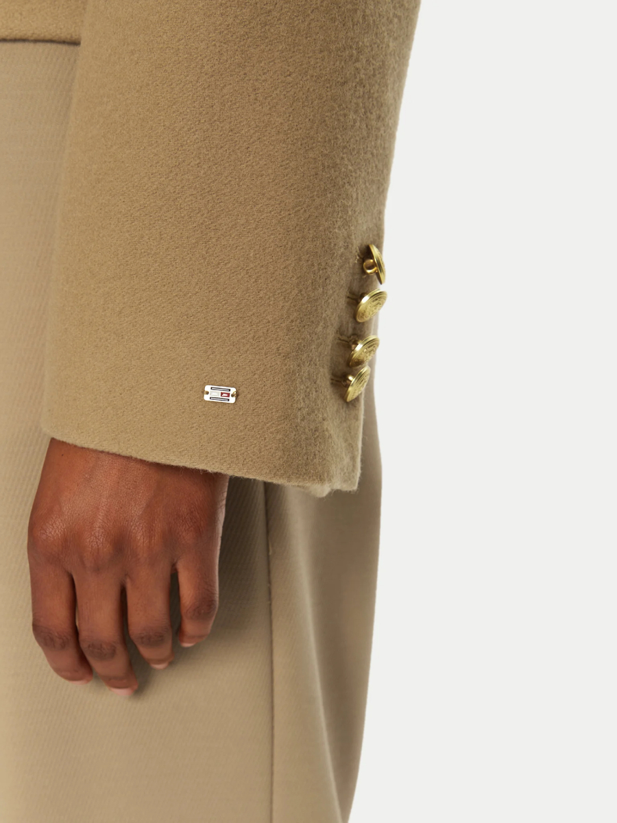 detail Tommy Hilfiger dámský béžový přechodný kabátek