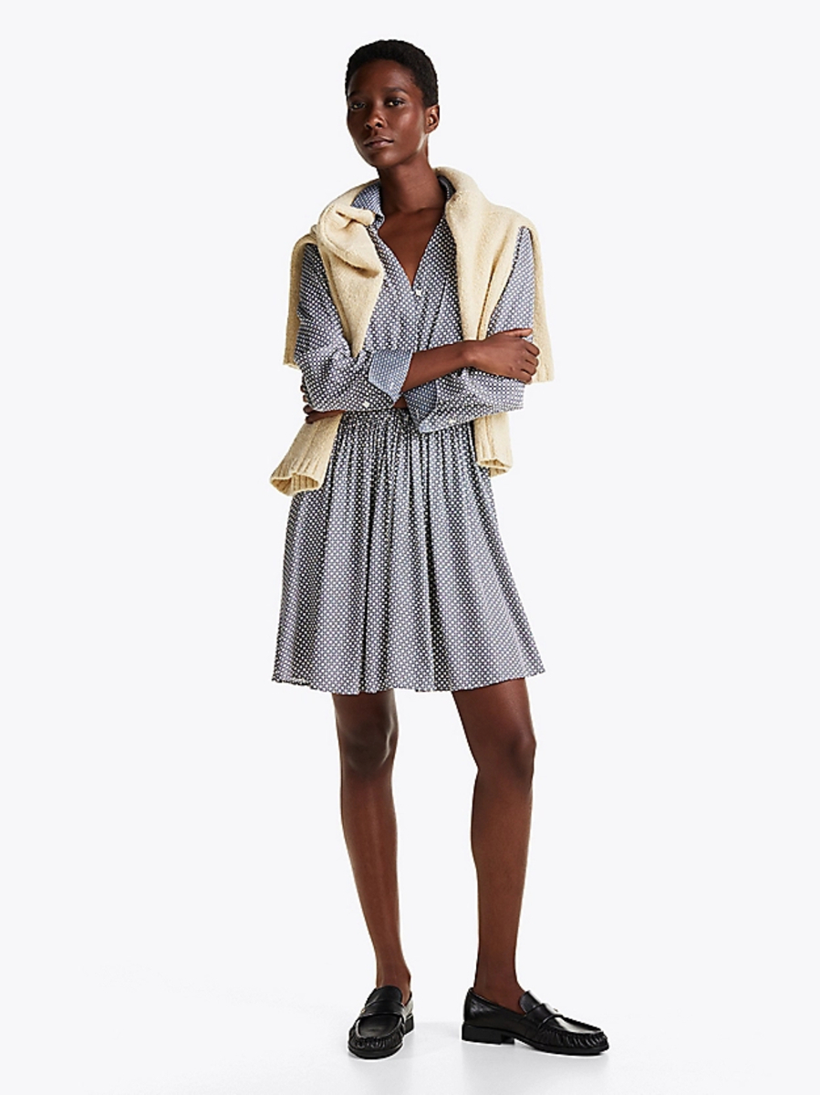 detail Tommy Hilfiger dámské vzorované šaty