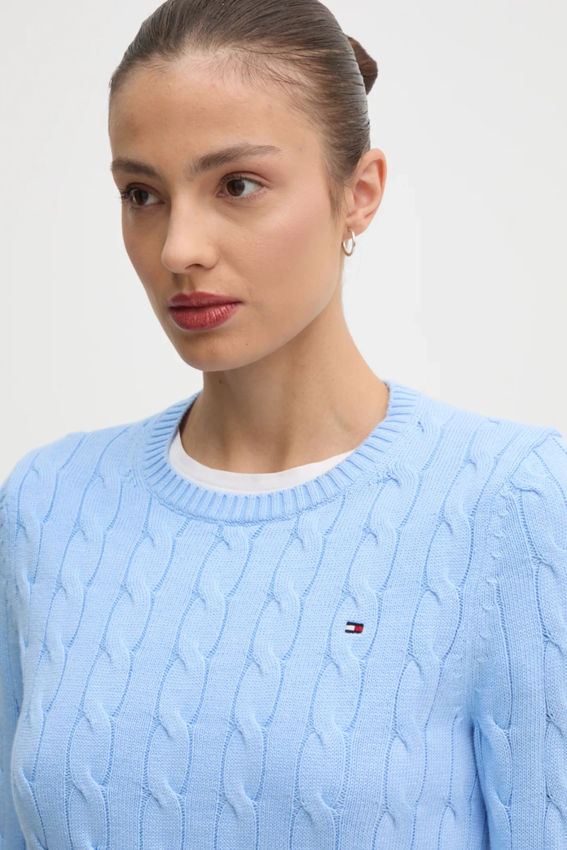 detail Tommy Hilfiger damský modrý svetr