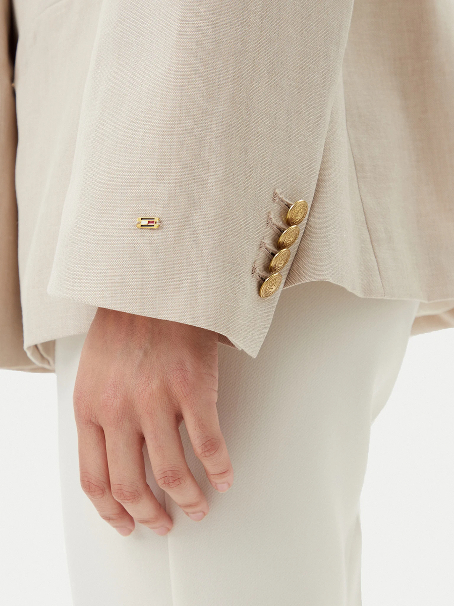detail Tommy Hilfiger dámské béžové lněné sako