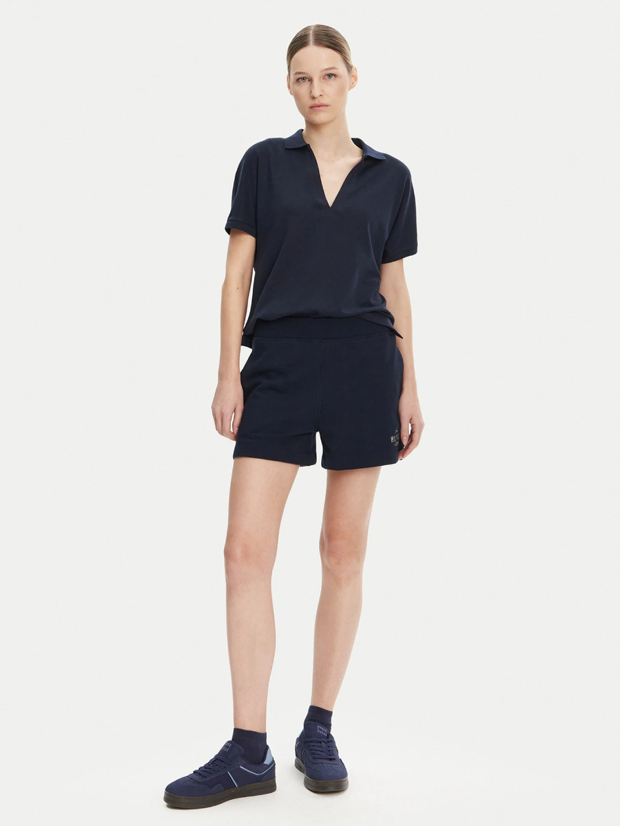 detail Tommy Hilfiger dámské modré teplákové šortky