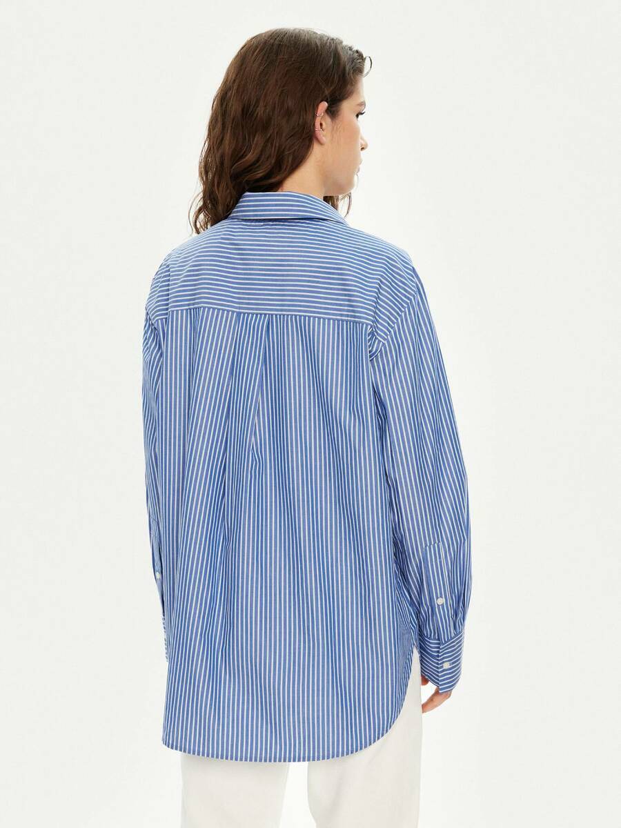 detail Tommy Hilfiger dámská pruhovaná košile