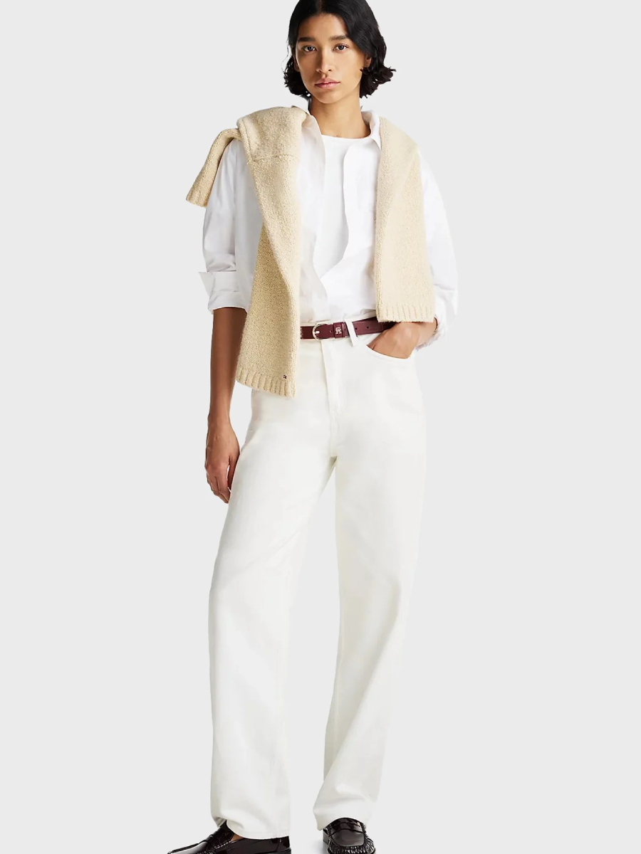 detail Tommy Hilfiger dámská bílá košile