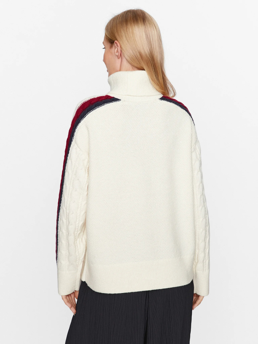 detail Tommy Hilfiger dámský krémový svetr