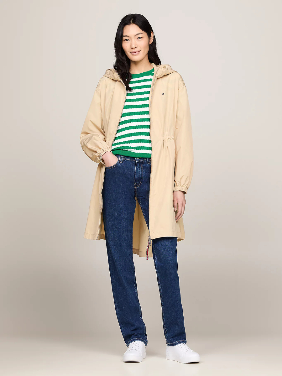 detail Tommy Hilfiger dámská béžová parka