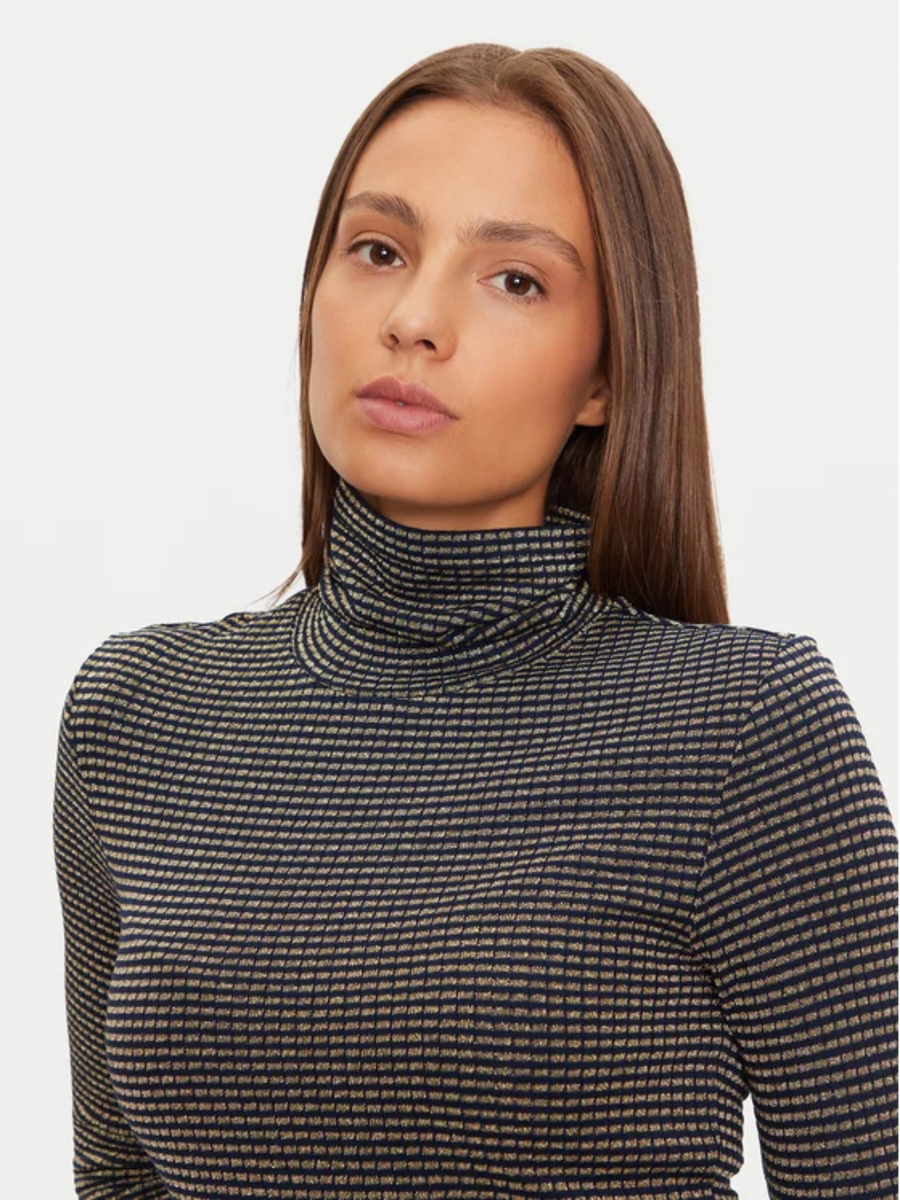 detail Tommy Hilfiger dámský rolák