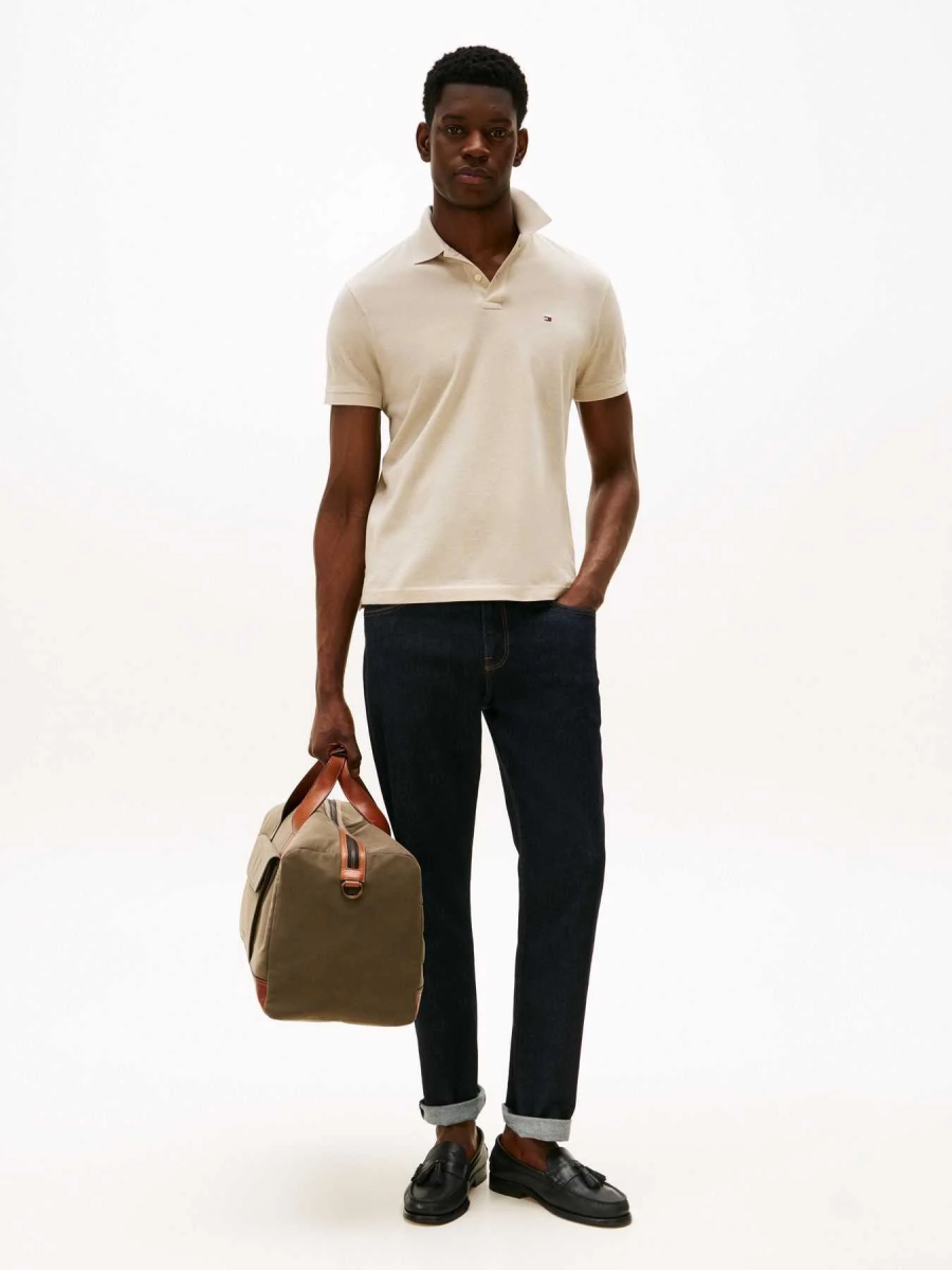 detail Tommy Hilfiger pánské béžové polo tričko