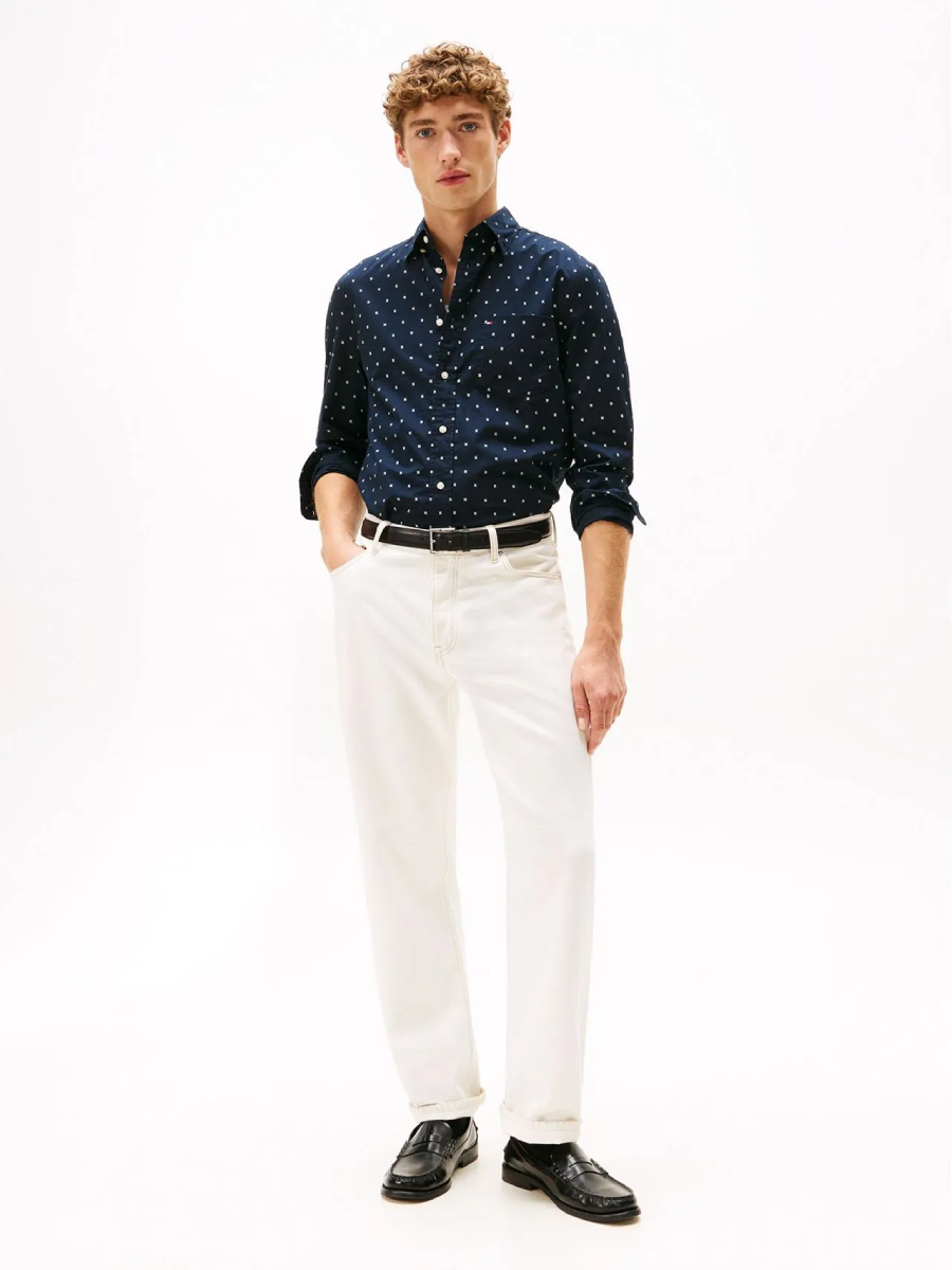 detail Tommy Hilfiger pánská tmavě modrá košile