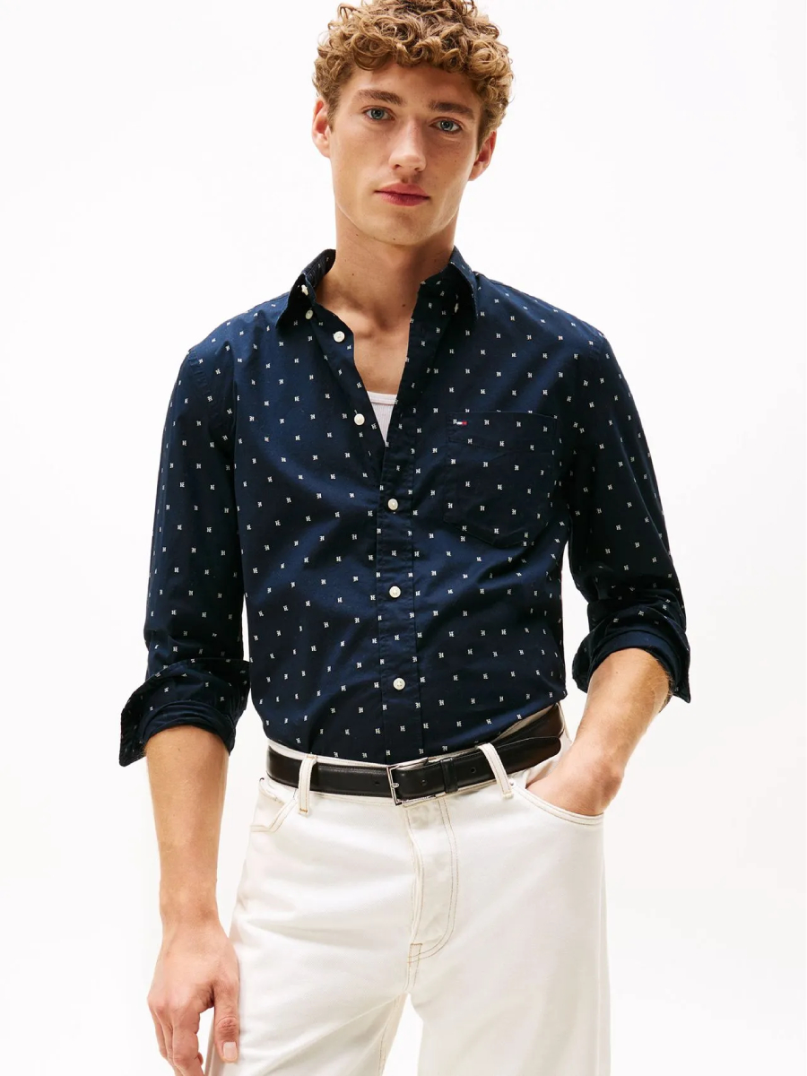 detail Tommy Hilfiger pánská tmavě modrá košile