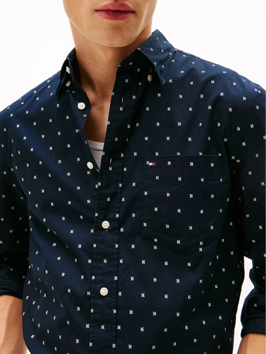 detail Tommy Hilfiger pánská tmavě modrá košile