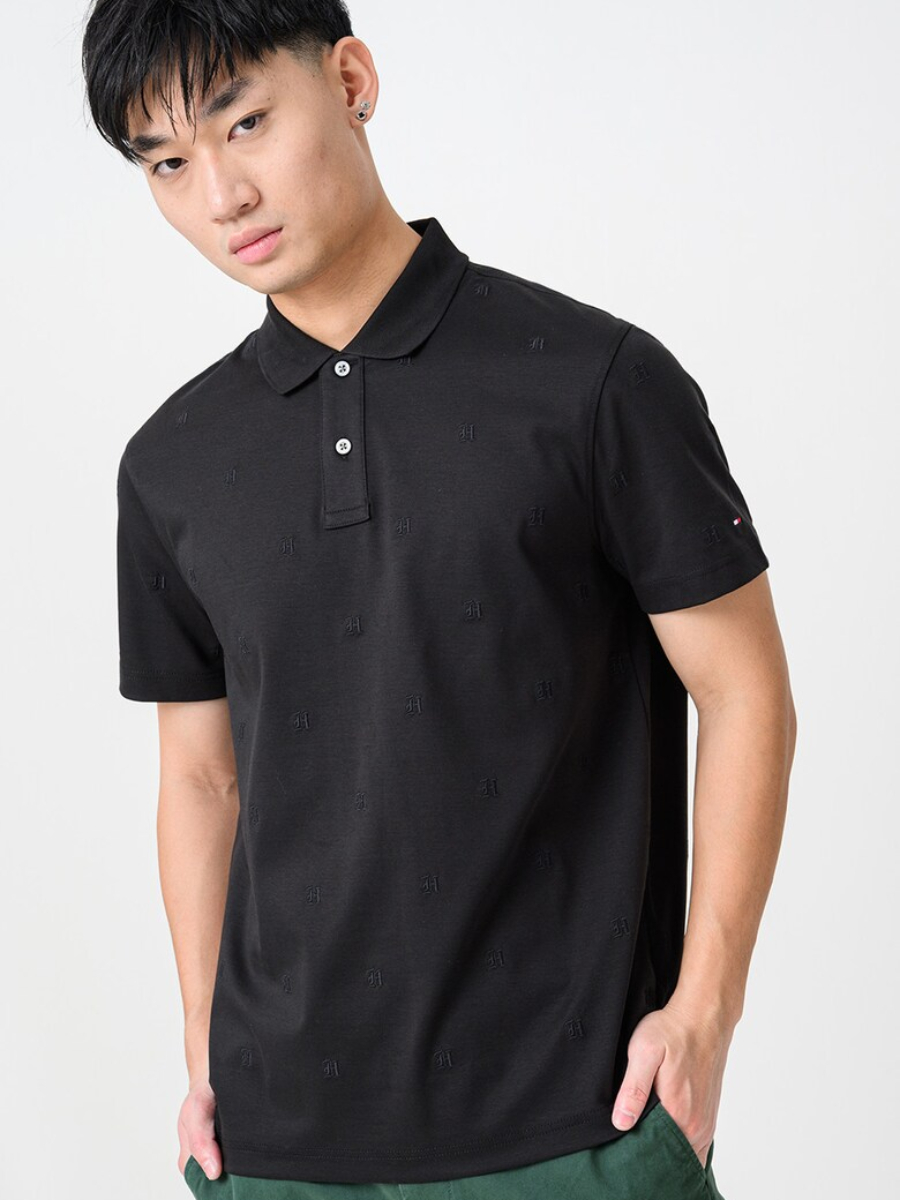 detail Tommy Hilfiger pánské černé polo tričko