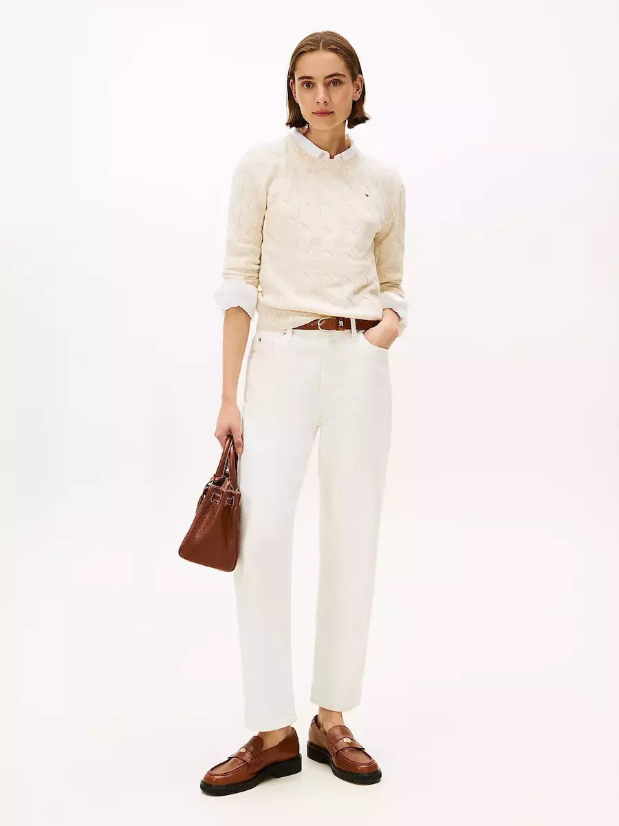detail Tommy Hilfiger dámský krémový svetr