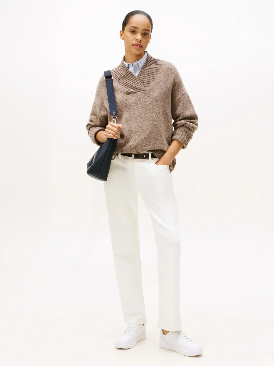 detail Tommy Hilfiger dámský béžový svetr