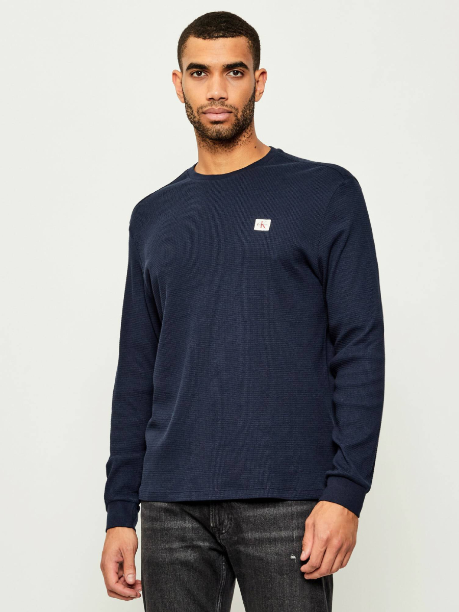 detail Calvin Klein pánské tmavě modré tričko