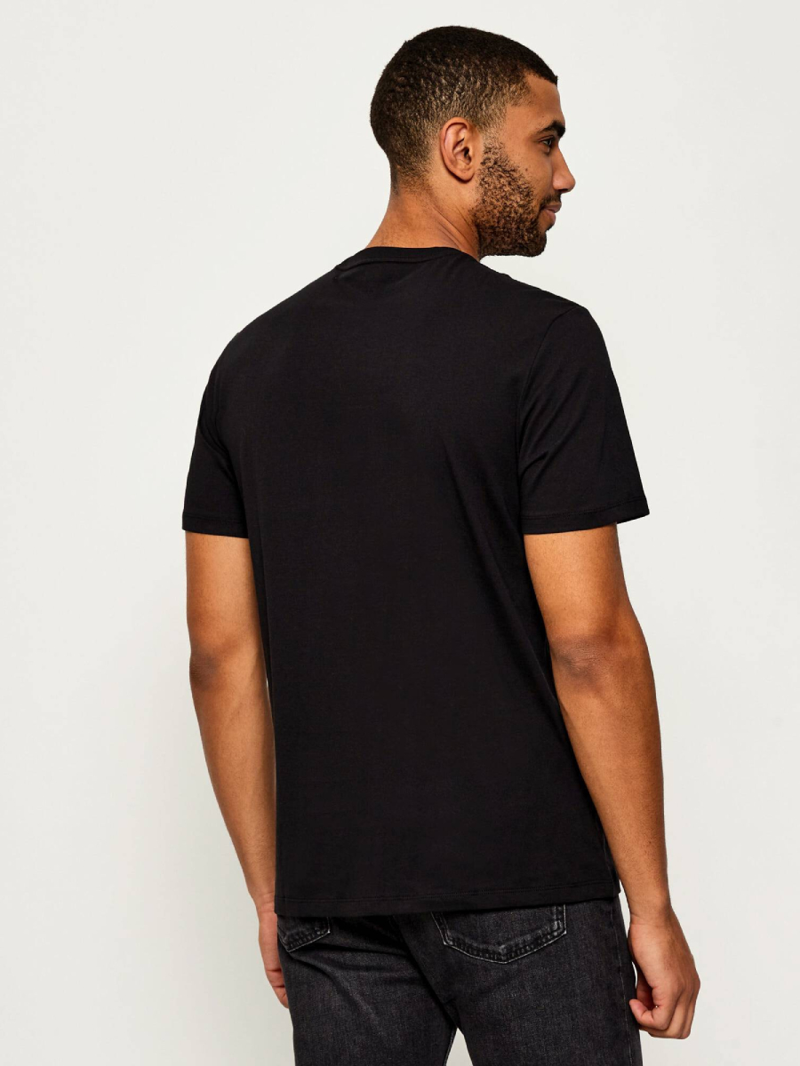 detail Calvin Klein pánské černé tričko