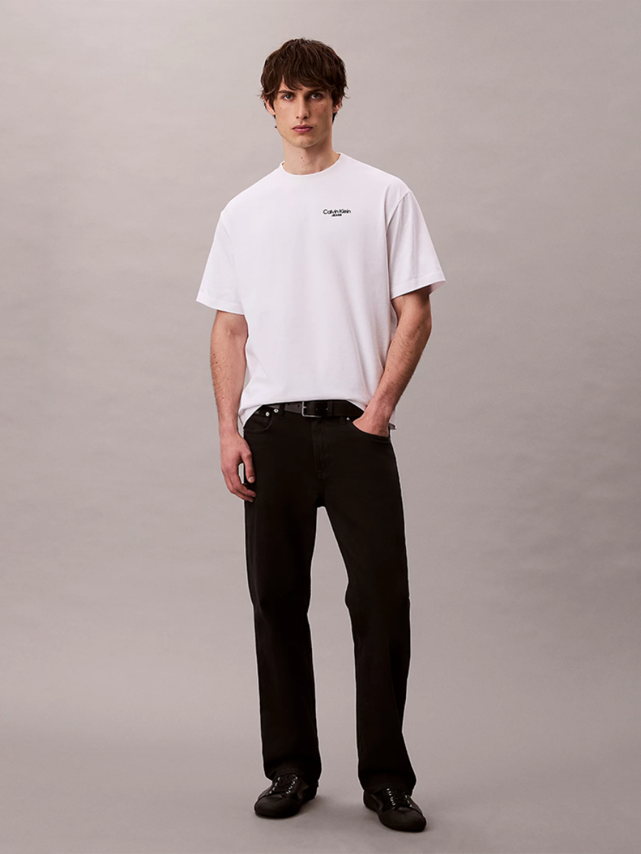 detail Calvin Klein pánské bílé tričko