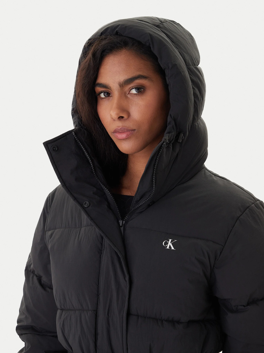 detail Calvin Klein dámská černá bunda