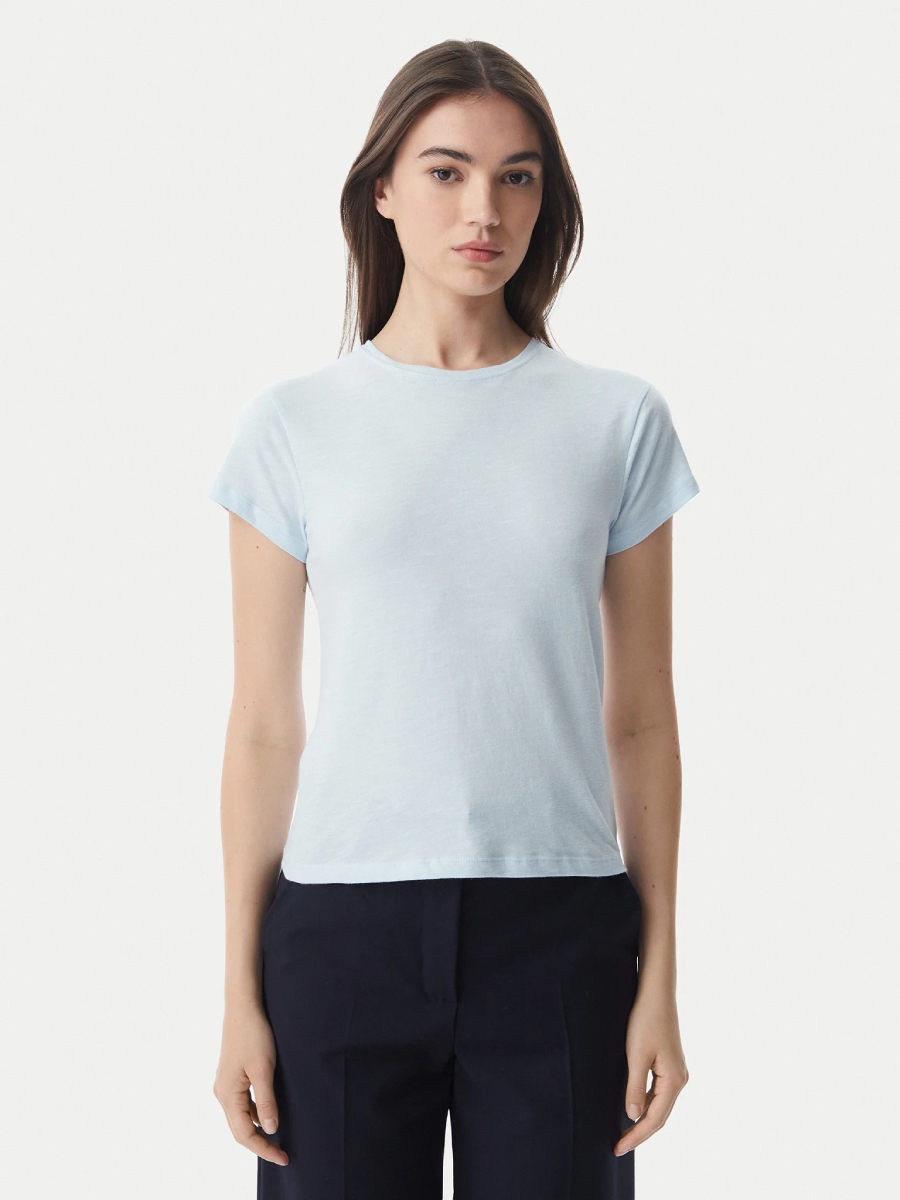 detail   Tommy Hilfiger dámské modré tričko