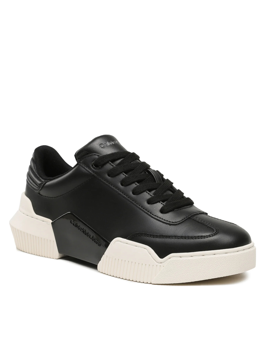 detail Calvin Klein dámské černé tenisky