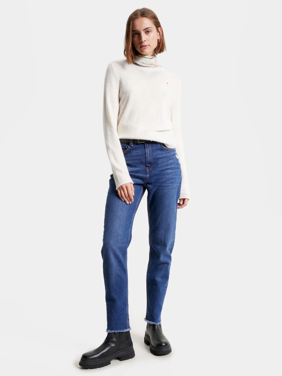 detail Tommy Hilfiger dámské černé boty