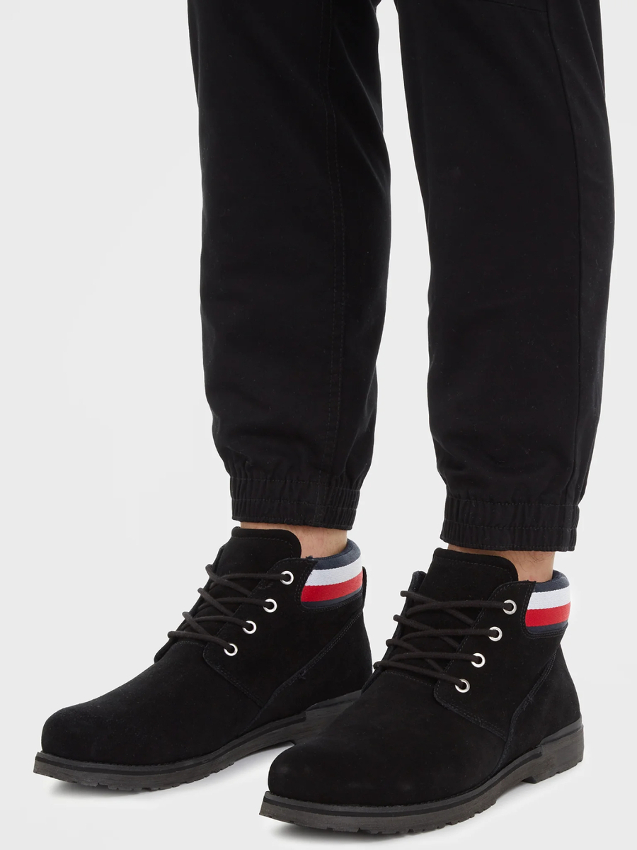 detail Tommy Hilfiger pánské černé boty