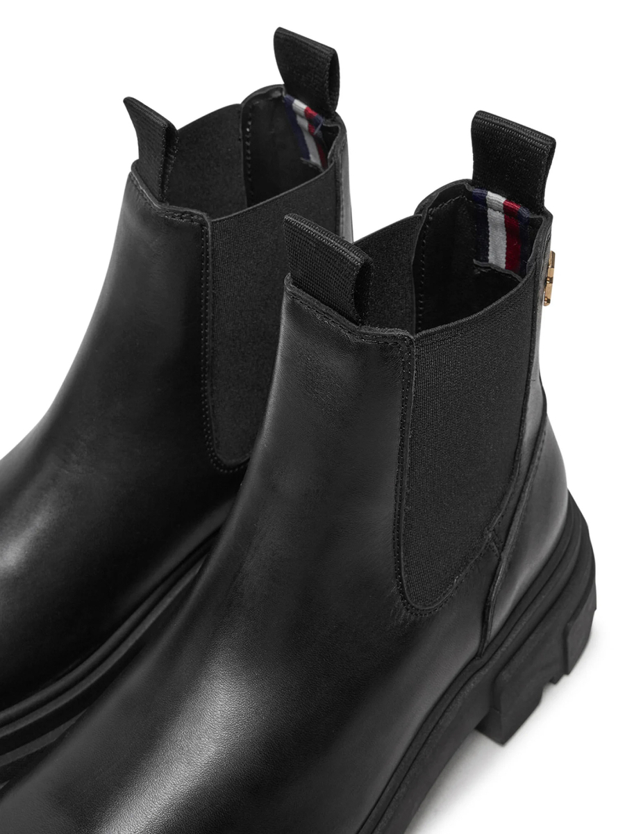 detail Tommy Hilfiger dámské černé chelsea boty