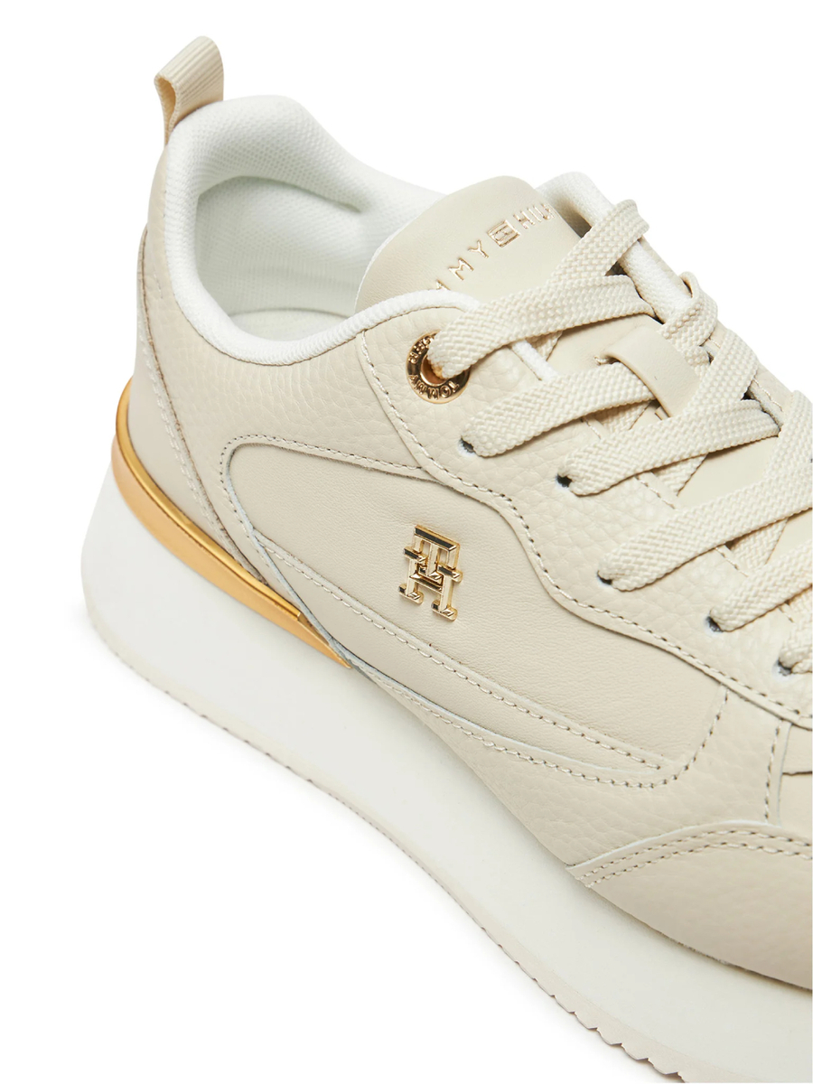 detail Tommy Hilfiger dámské béžové tenisky