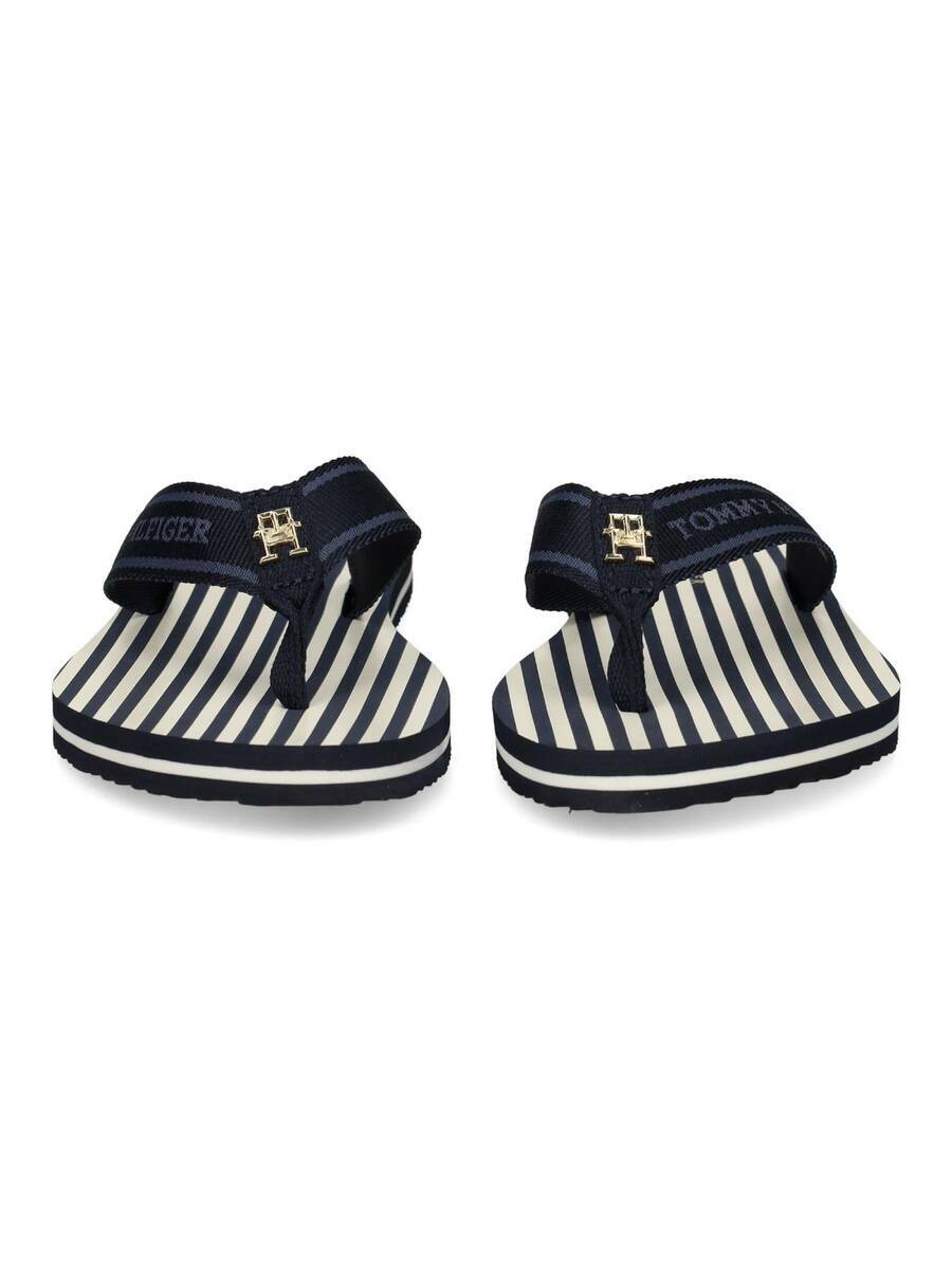 detail Tommy Hilfiger dámské tmavě modré žabky