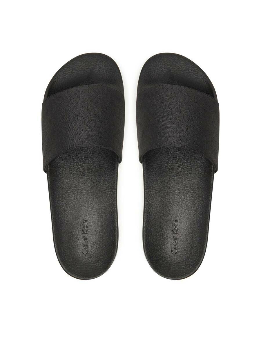 detail Calvin Klein pánské černé pantofle