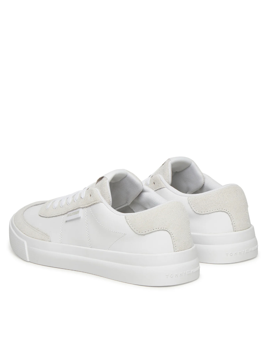 detail Tommy Hilfiger pánské bílé tenisky