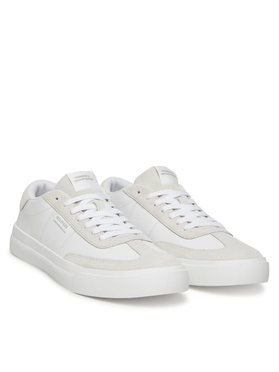 detail Tommy Hilfiger pánské bílé tenisky