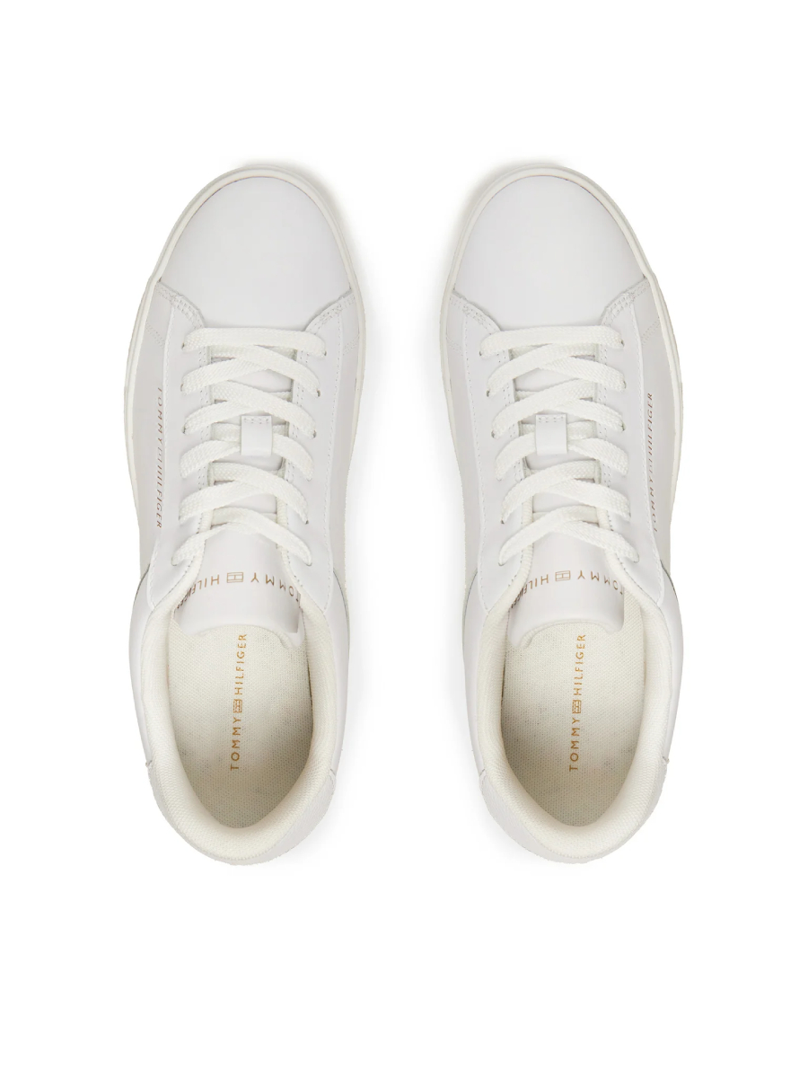 detail Tommy Hilfiger dámské bílé tenisky
