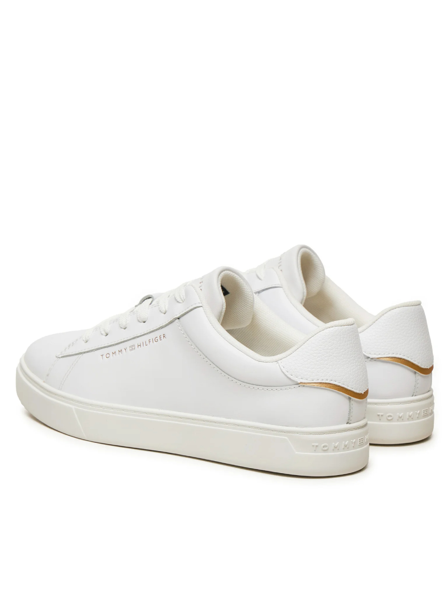 detail Tommy Hilfiger dámské bílé tenisky