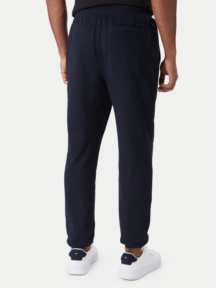 detail Tommy Hilfiger pánské tmavě modré tepláky