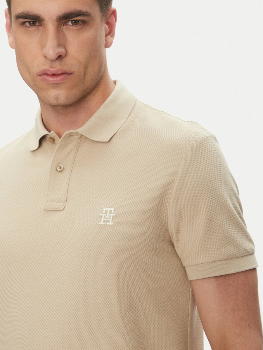 detail Tommy Hilfiger pánské béžové polo tričko