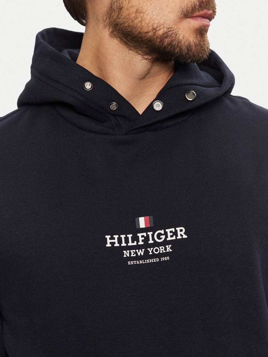 detail Tommy Hilfiger pánská tmavě modrá mikina