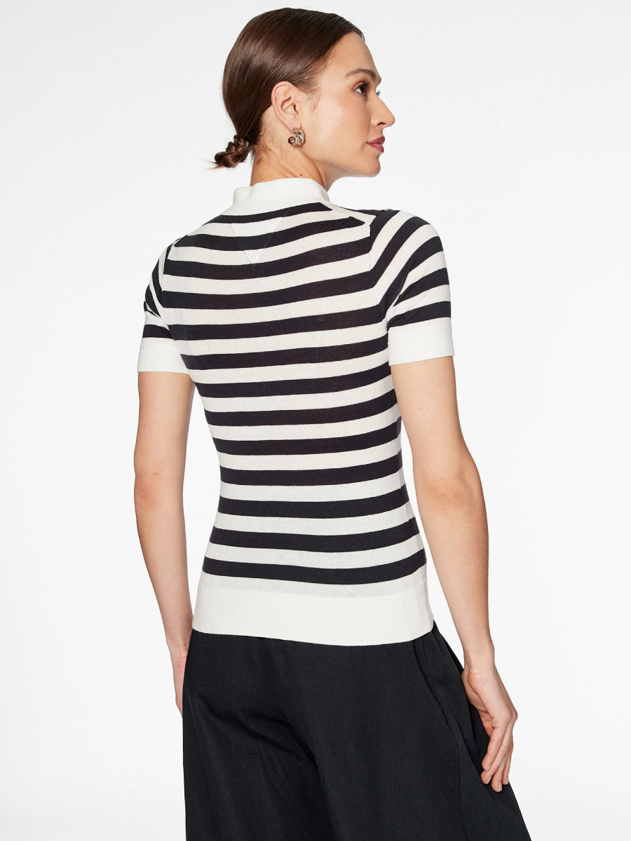 detail Tommy Hilfiger dámské pruhované polotričko