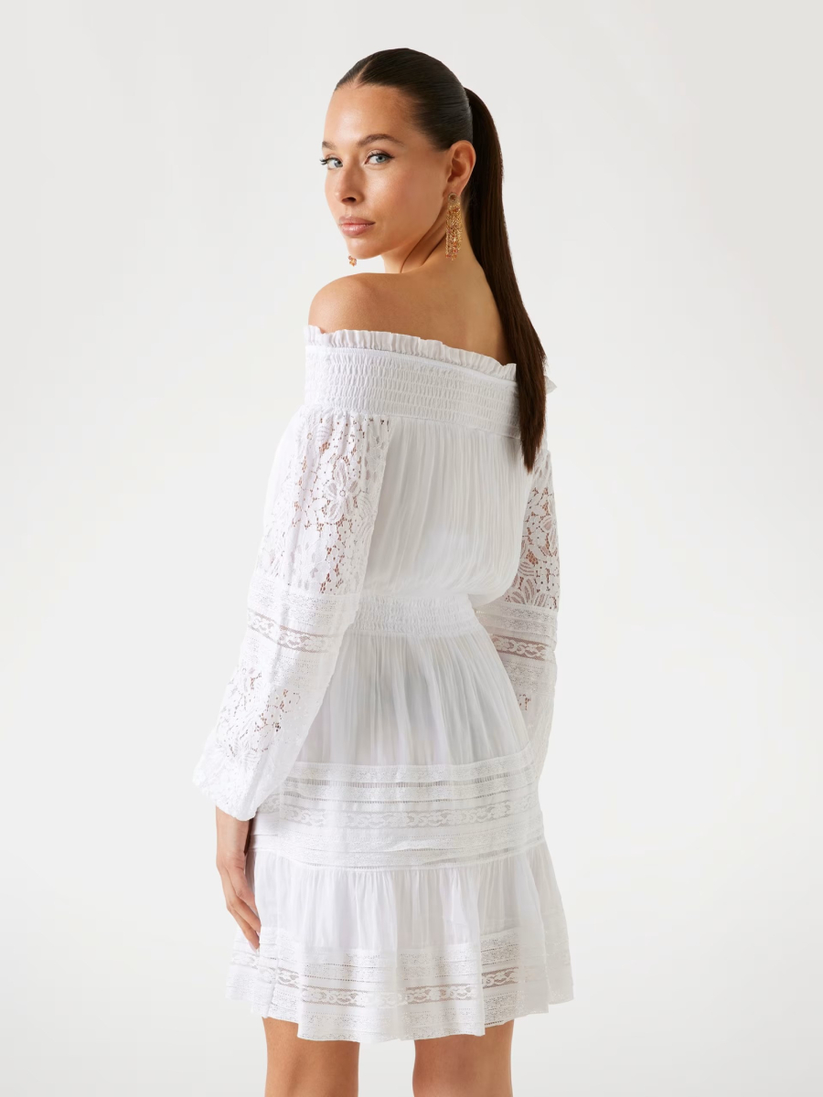 detail Guess dámské bílé šaty