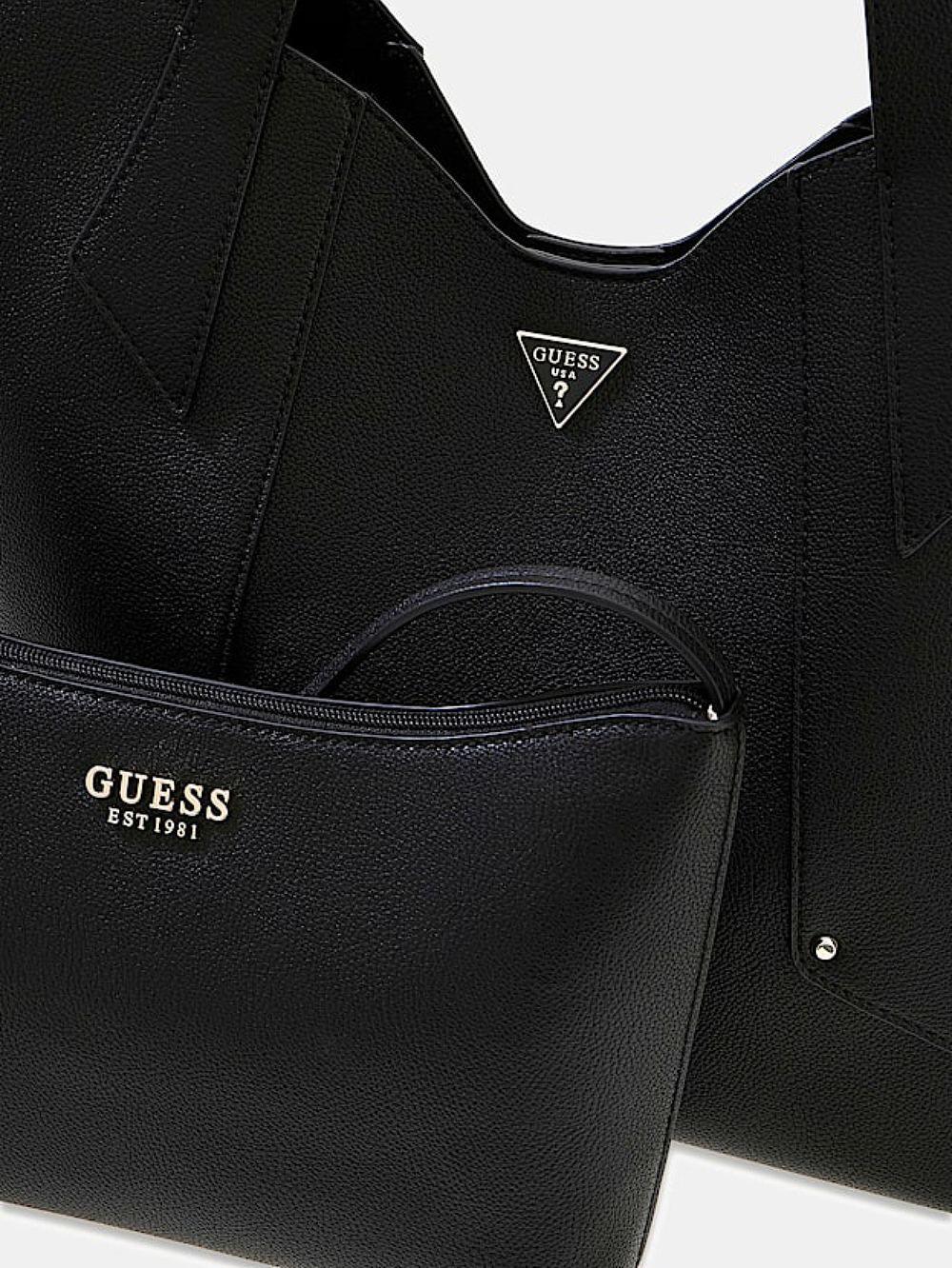 detail Guess dámská černá kabelka