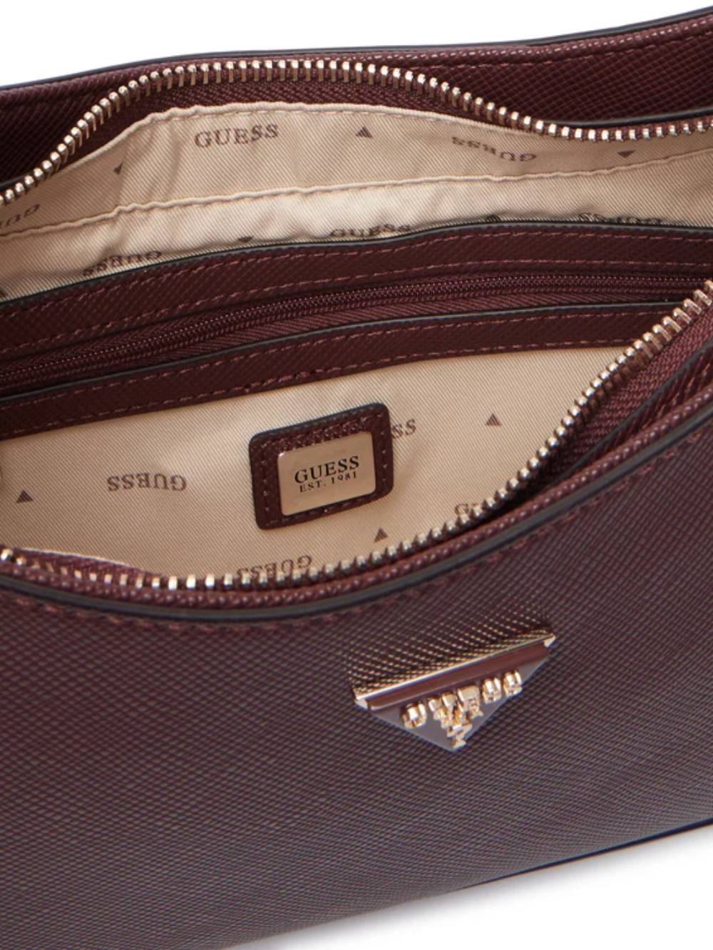 detail Guess dámská vínová kabelka