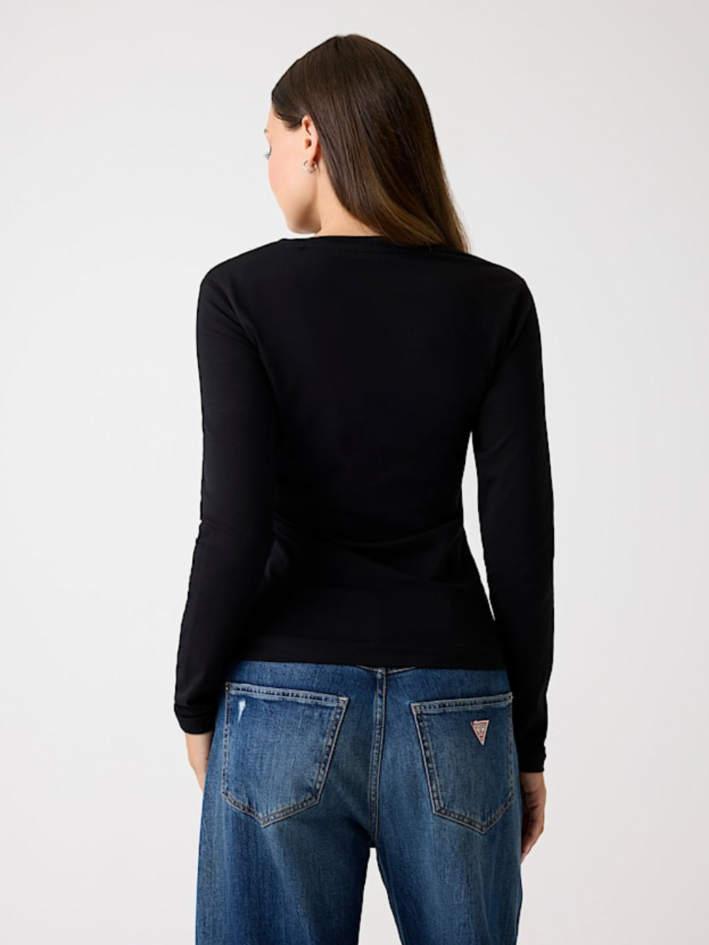 detail Guess dámské černé tričko