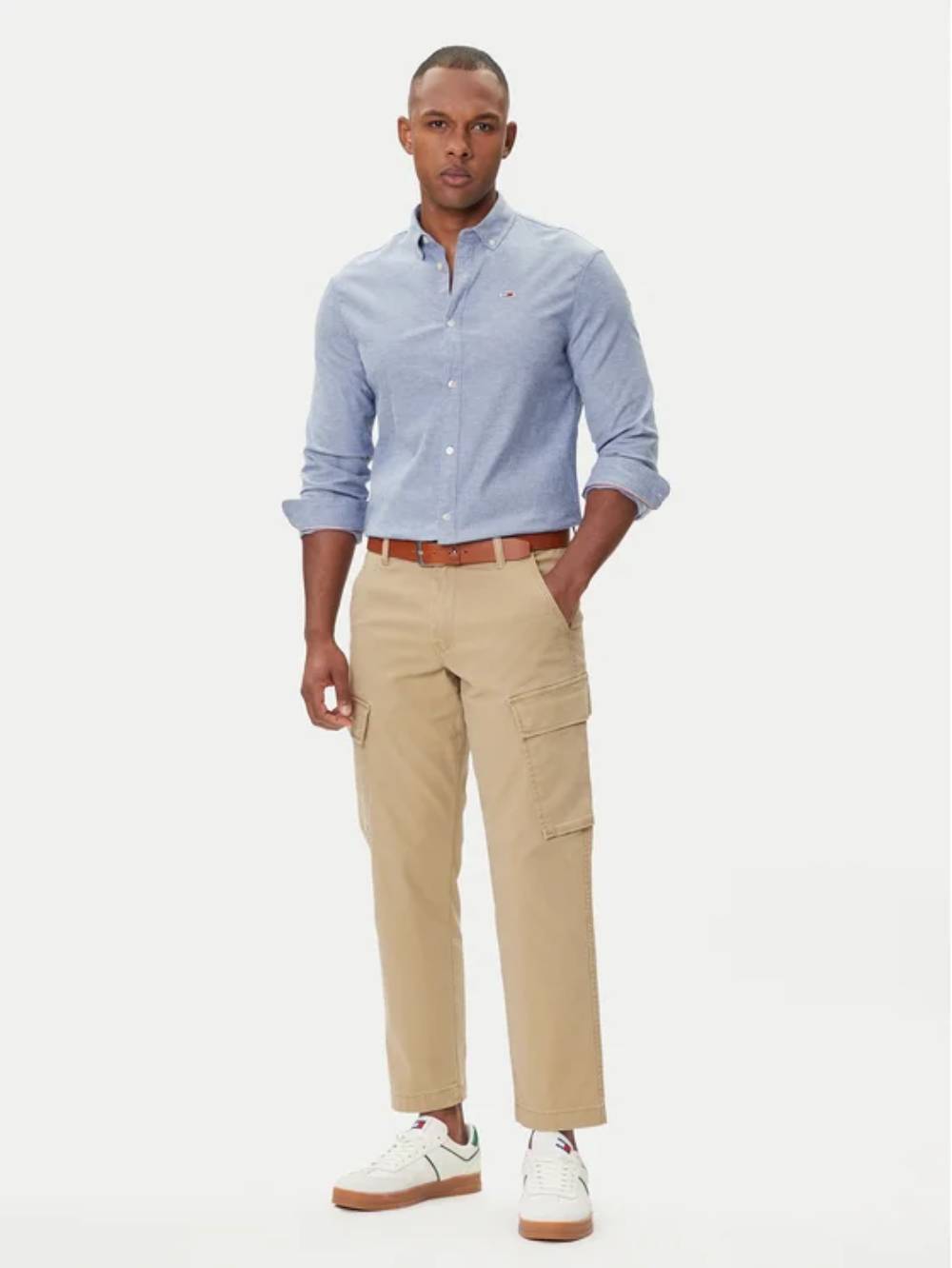 detail Tommy Jeans pánská modrá košile