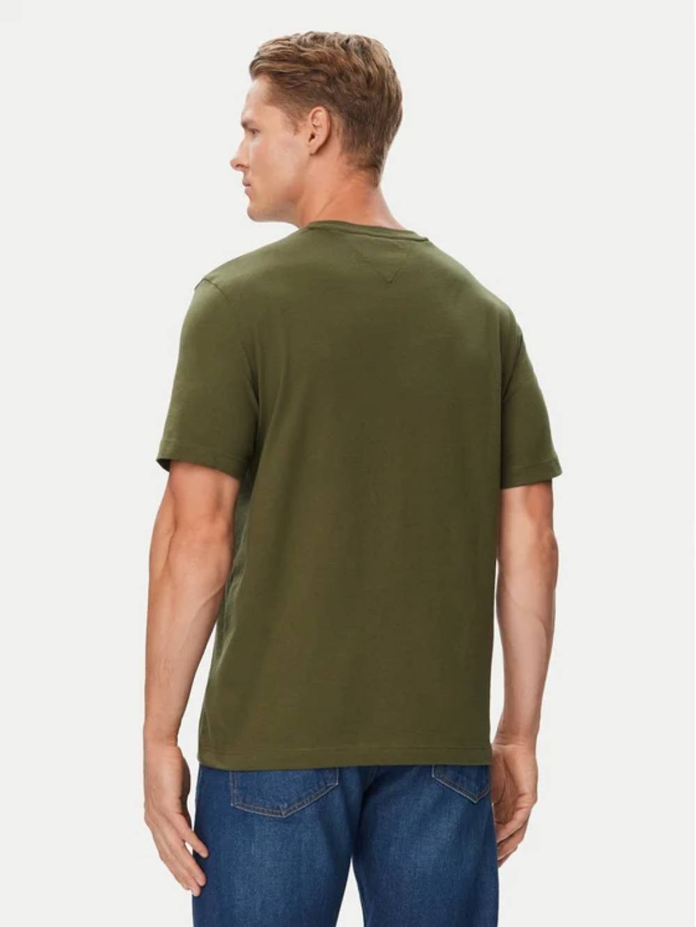 detail Tommy Hilfiger pánské khaki tričko