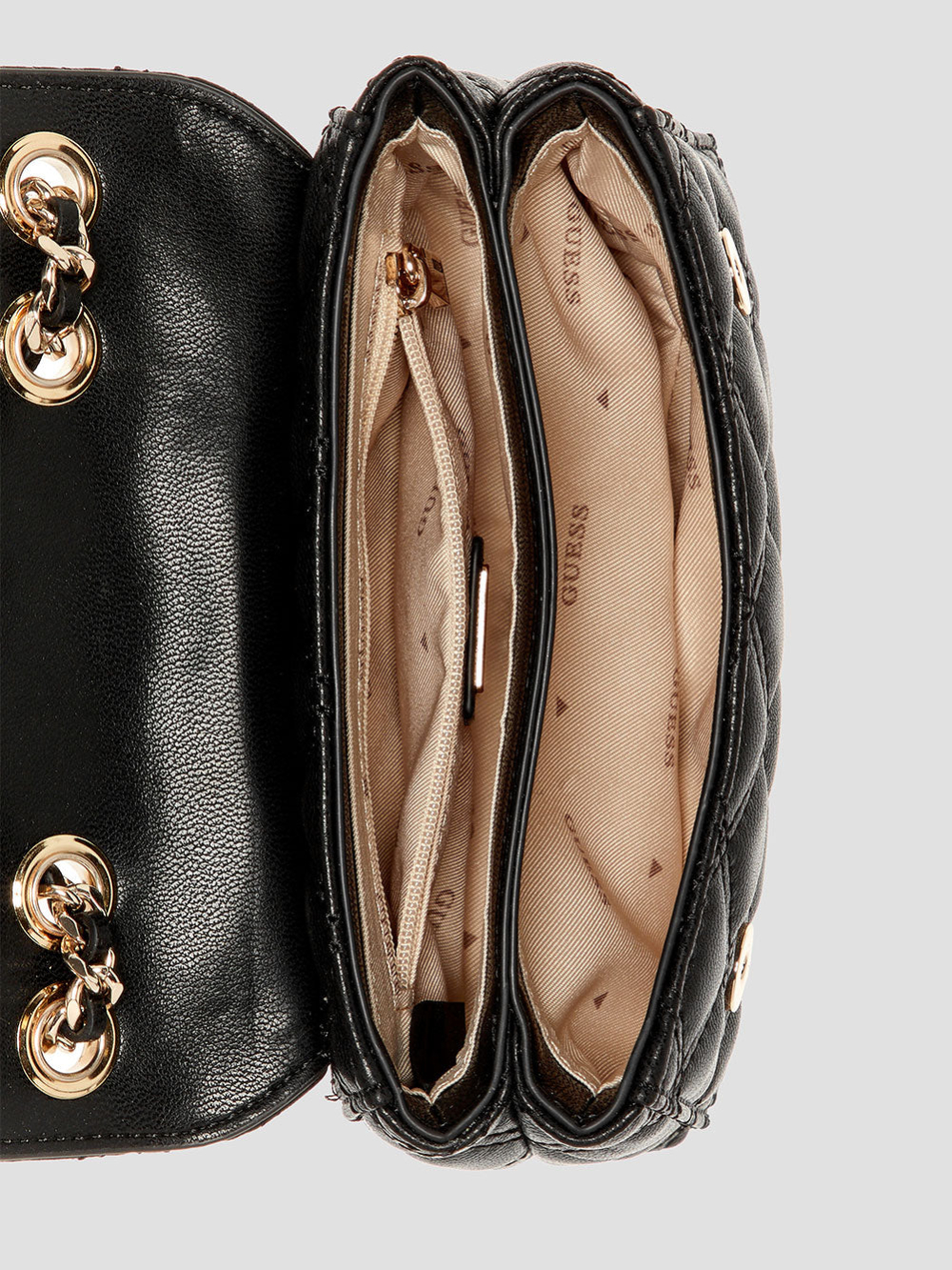 detail Guess dámská černá kabelka 