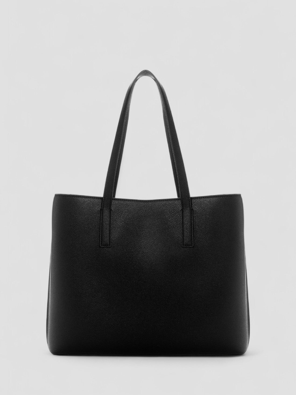 detail Guess dámská černá kabelka