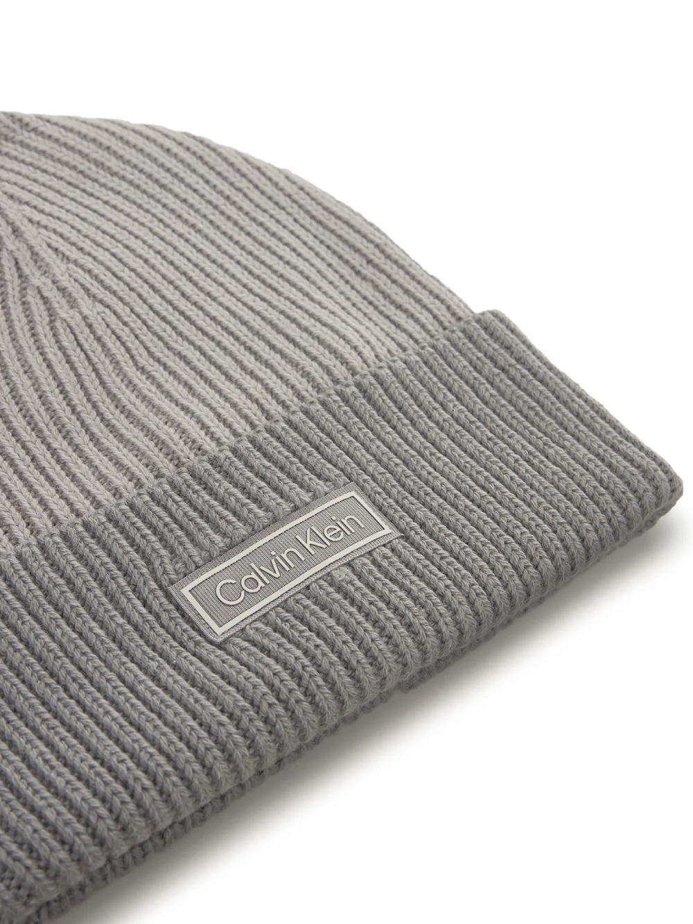 detail Calvin Klein pánská šedá čepice