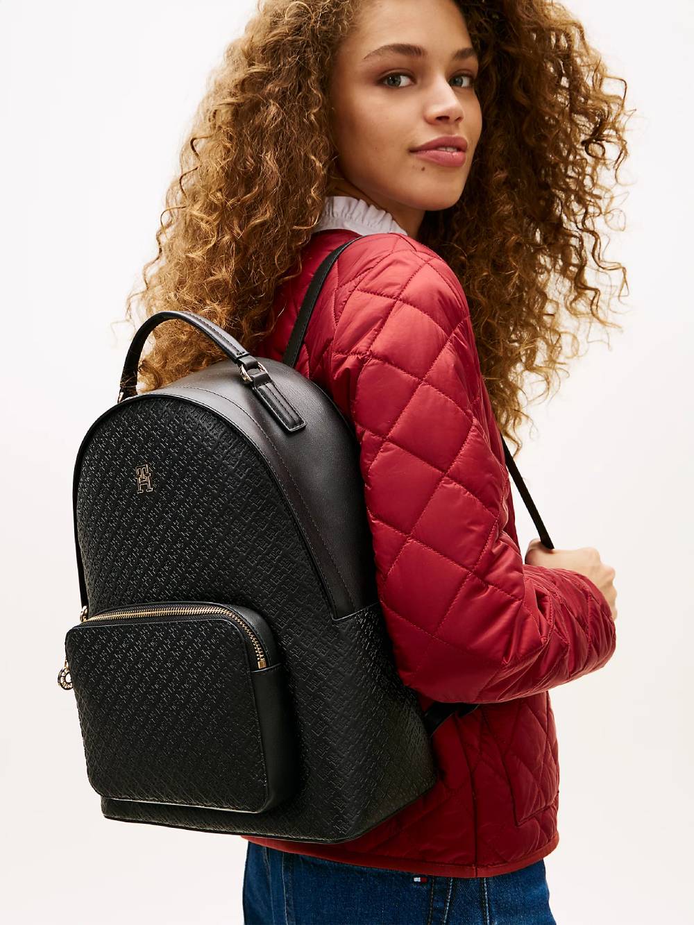 detail Tommy Hilfiger dámský černý batoh