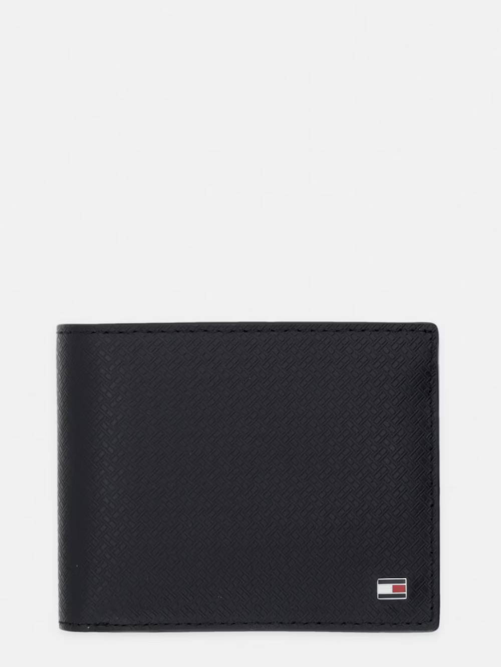 detail Tommy Hilfiger pánská černá peněženka